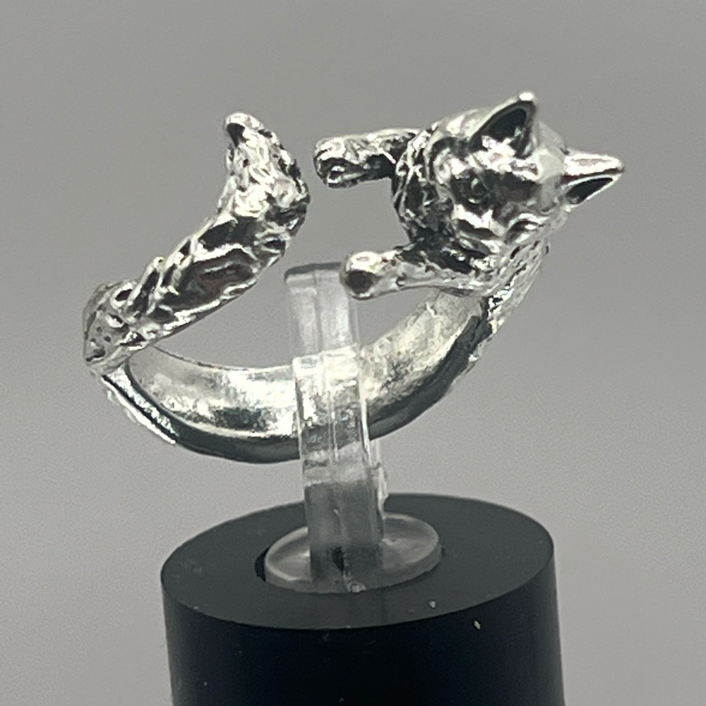 Brand New Silver Cat Ring